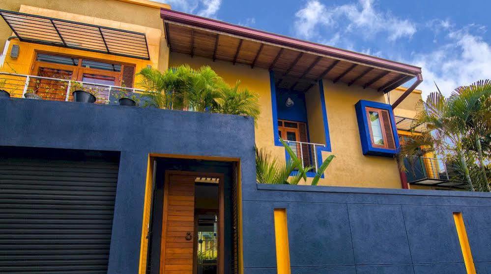 Oyo 437 Amali Residence Nugegoda Exterior photo