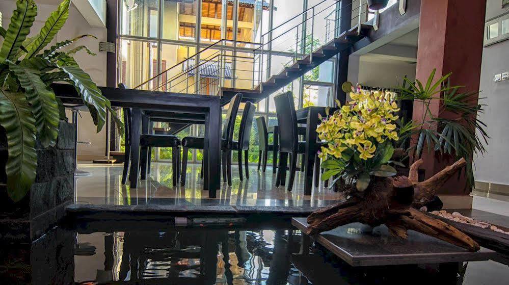Oyo 437 Amali Residence Nugegoda Exterior photo